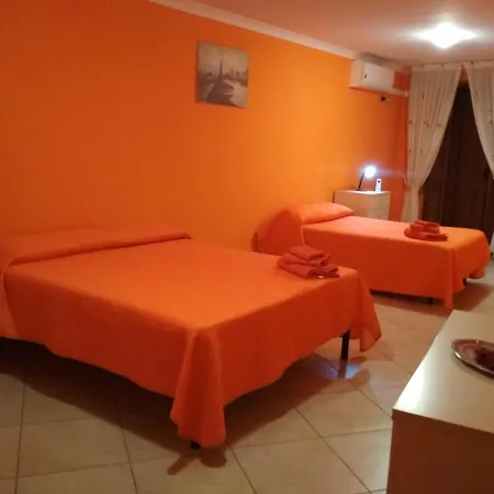 Apartman Ampia Camera Con Condizionatore Lamezia Terme