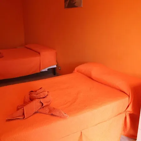 Ampia Camera Con Condizionatore Apartman *